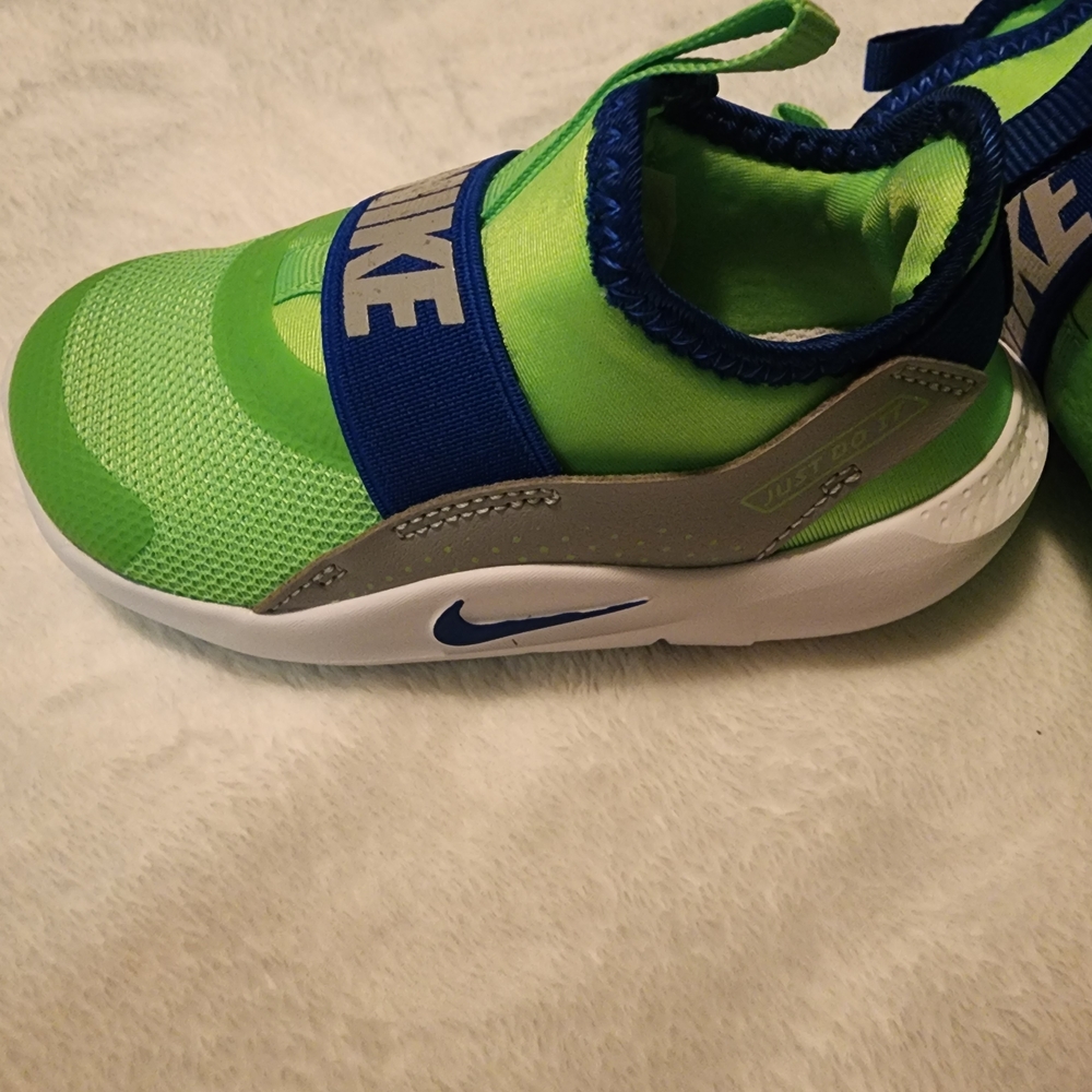 Nike Kids Vibrant Green and Navy Slip-On Sneakers - Picture 3 of 4